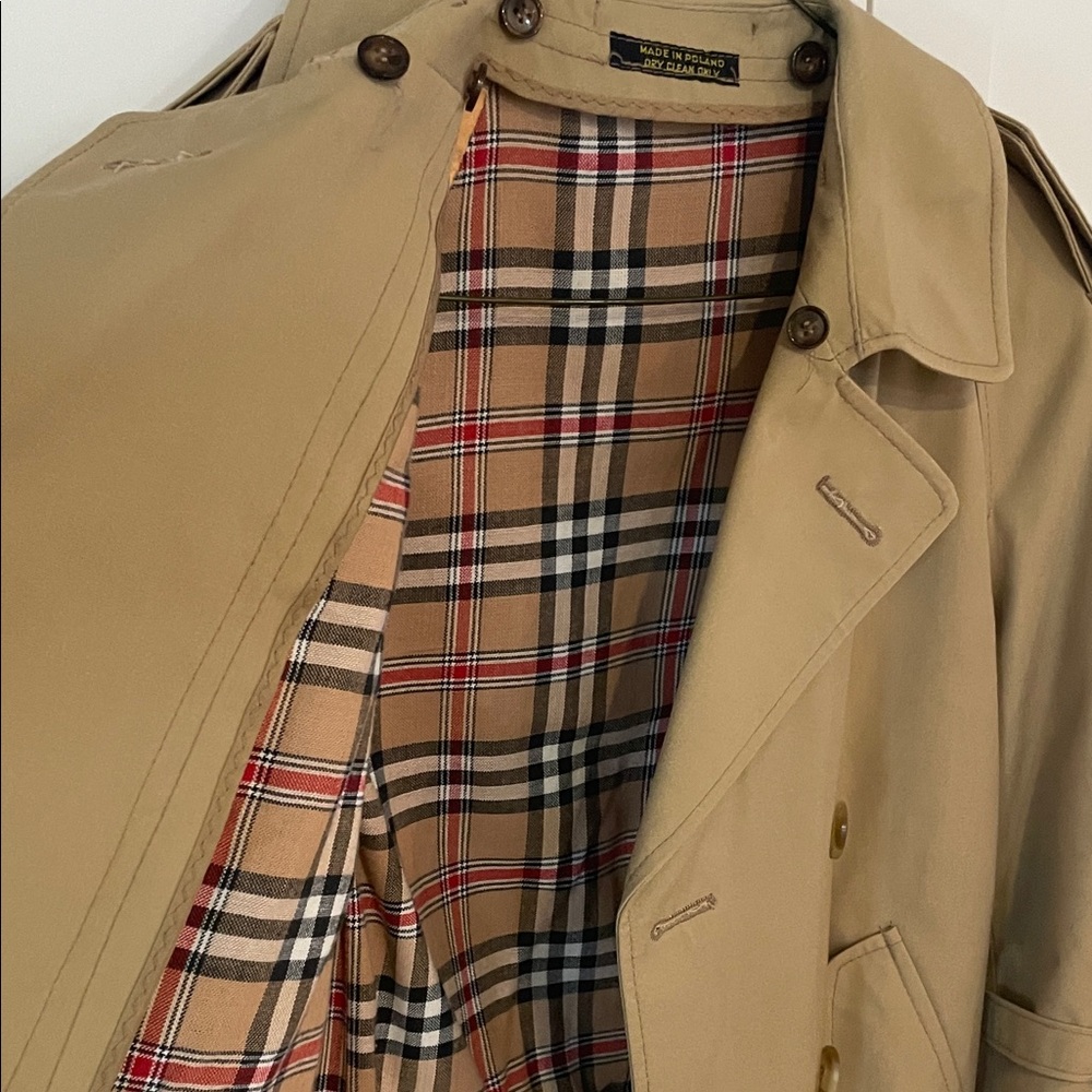 Saks Fifth Avenue Boys Double-Breasted Tan Trench Coat - Picture 8 of 8